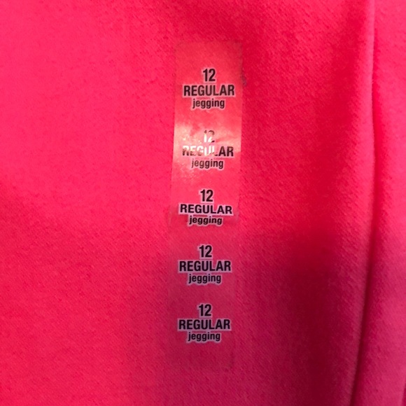 bundle of 5 pairs of colored jeans. - Picture 6 of 11